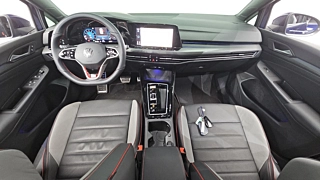 VOLKSWAGEN GOLF 2023