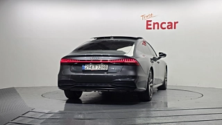 AUDI A7 4K 2020