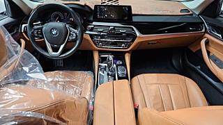 BMW 5-SERIES G30 2019