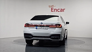 BMW 7-SERIES G11 2020