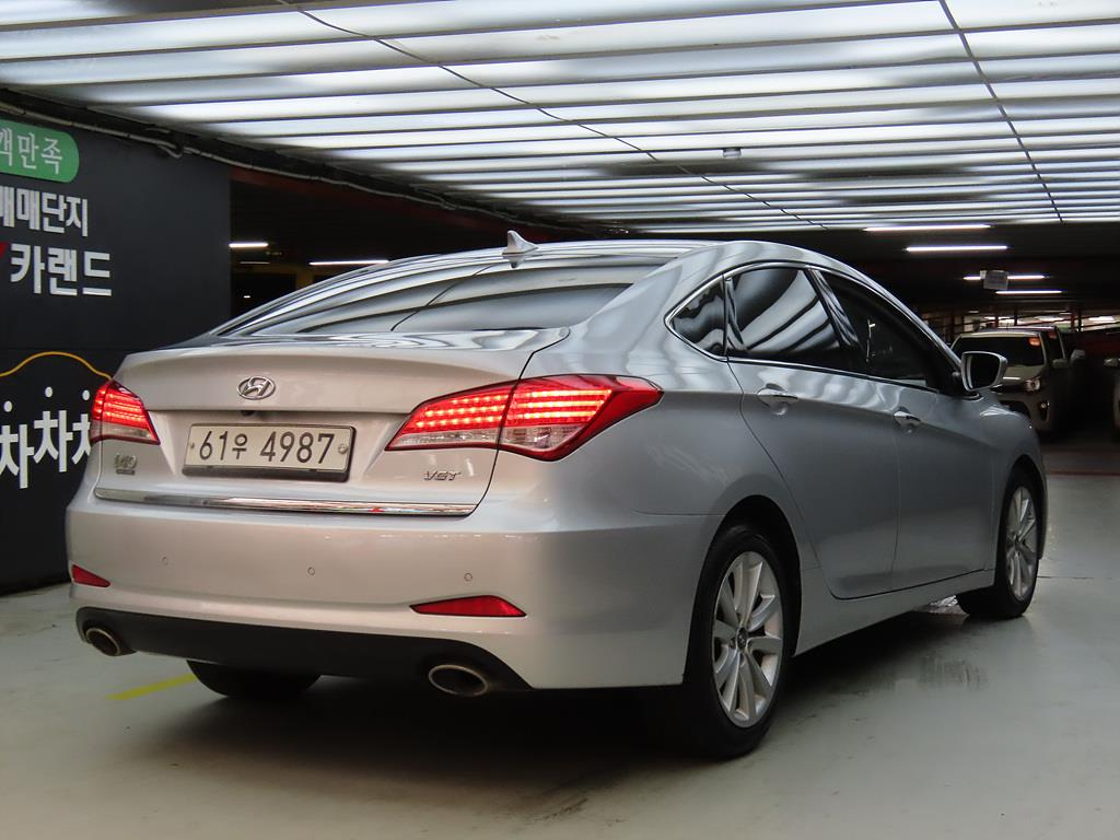 HYUNDAI I40 SALOON 2012