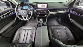 BMW 5-SERIES G30 2019