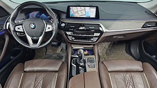 BMW 5-SERIES G30 2020