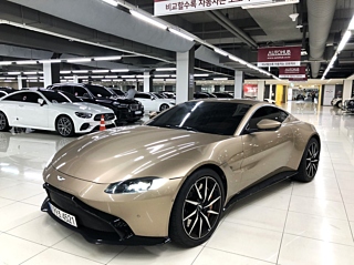 ASTON MARTIN VANTAGE 2019