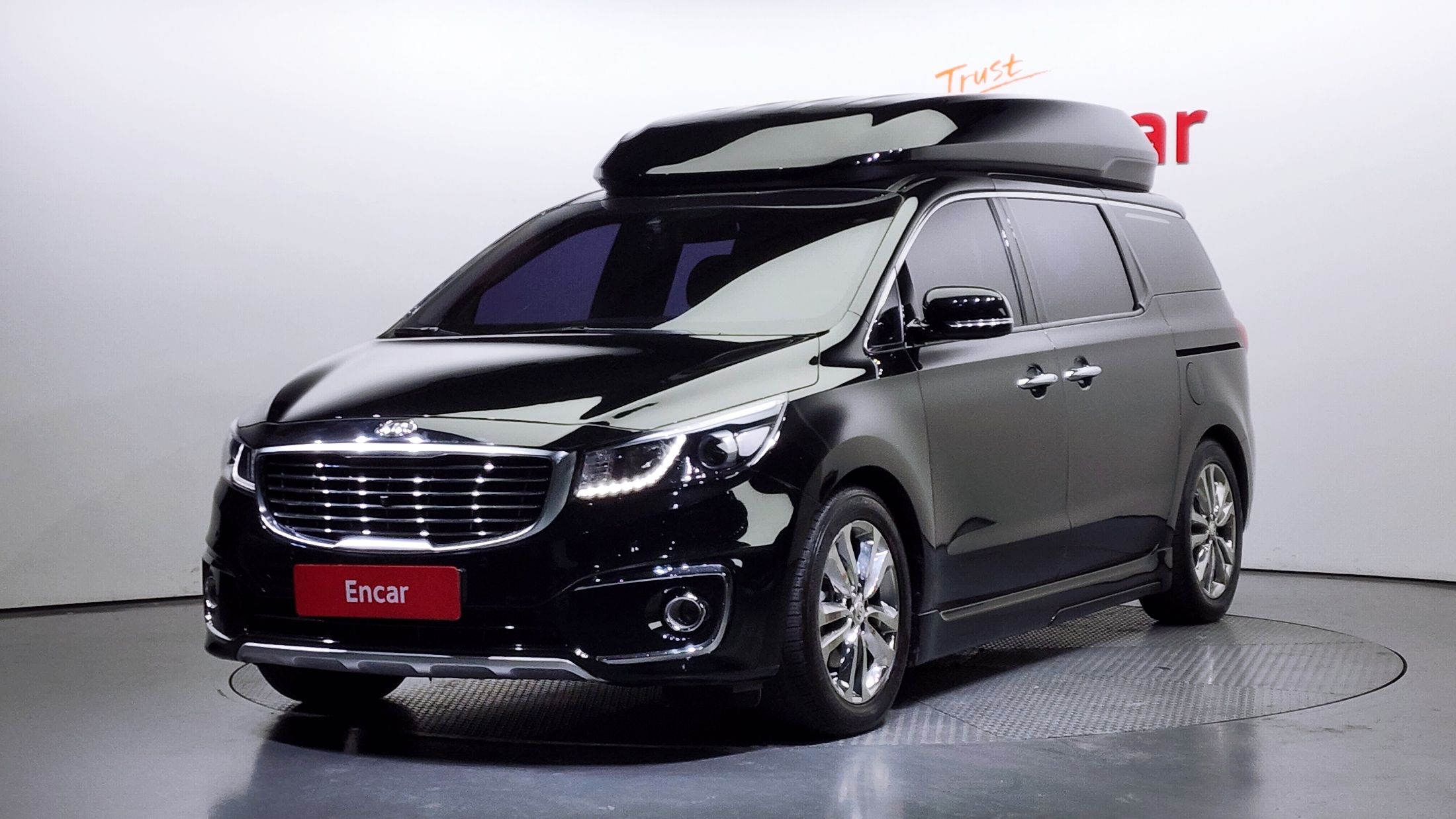 KIA CARNIVAL 2016