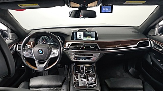 BMW 7-SERIES G11 2016