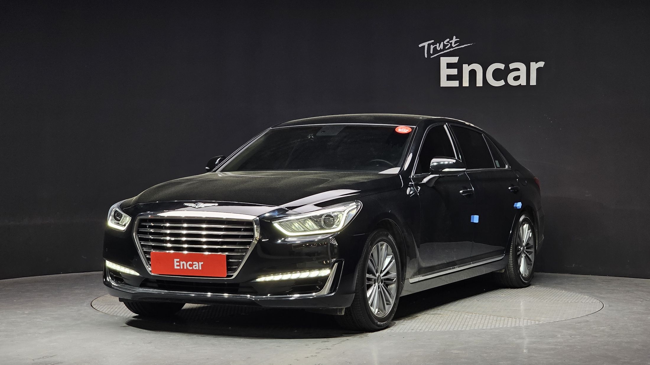 GENESIS EQ900 2016