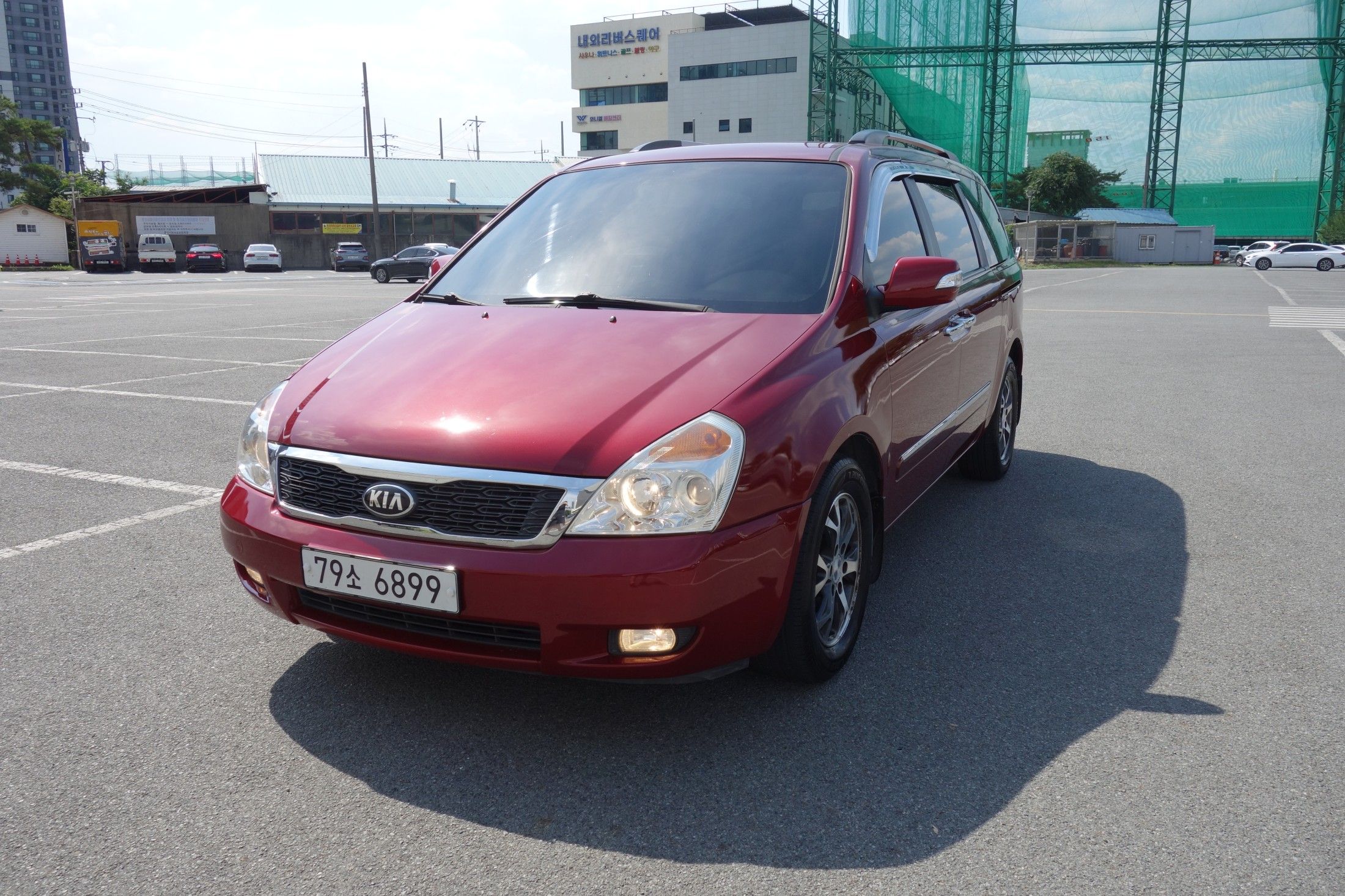 KIA CARNIVAL R 2014