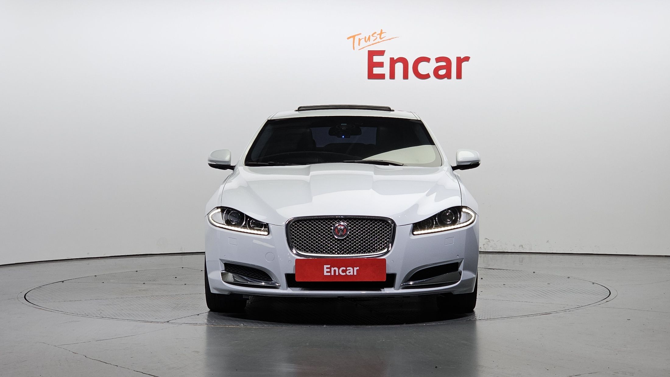 JAGUAR XF 2015