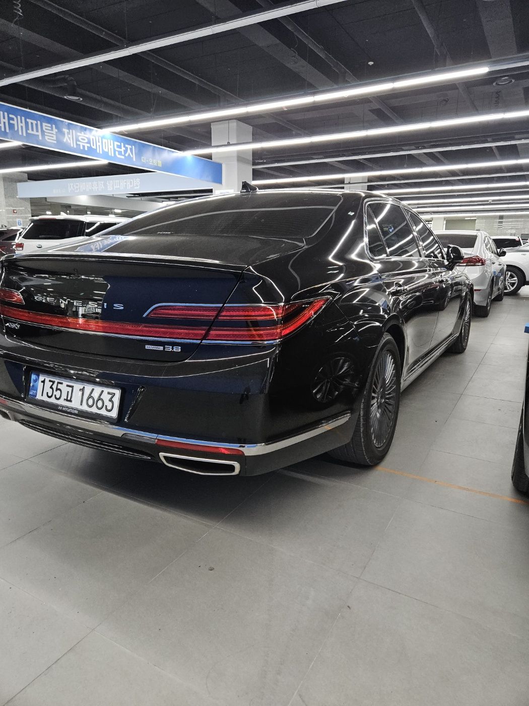GENESIS G90 2018