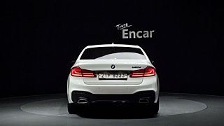 BMW 5-SERIES G30 2017
