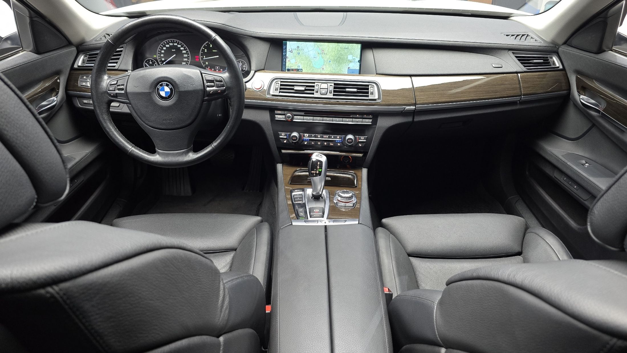 BMW 7-SERIES F01 2010