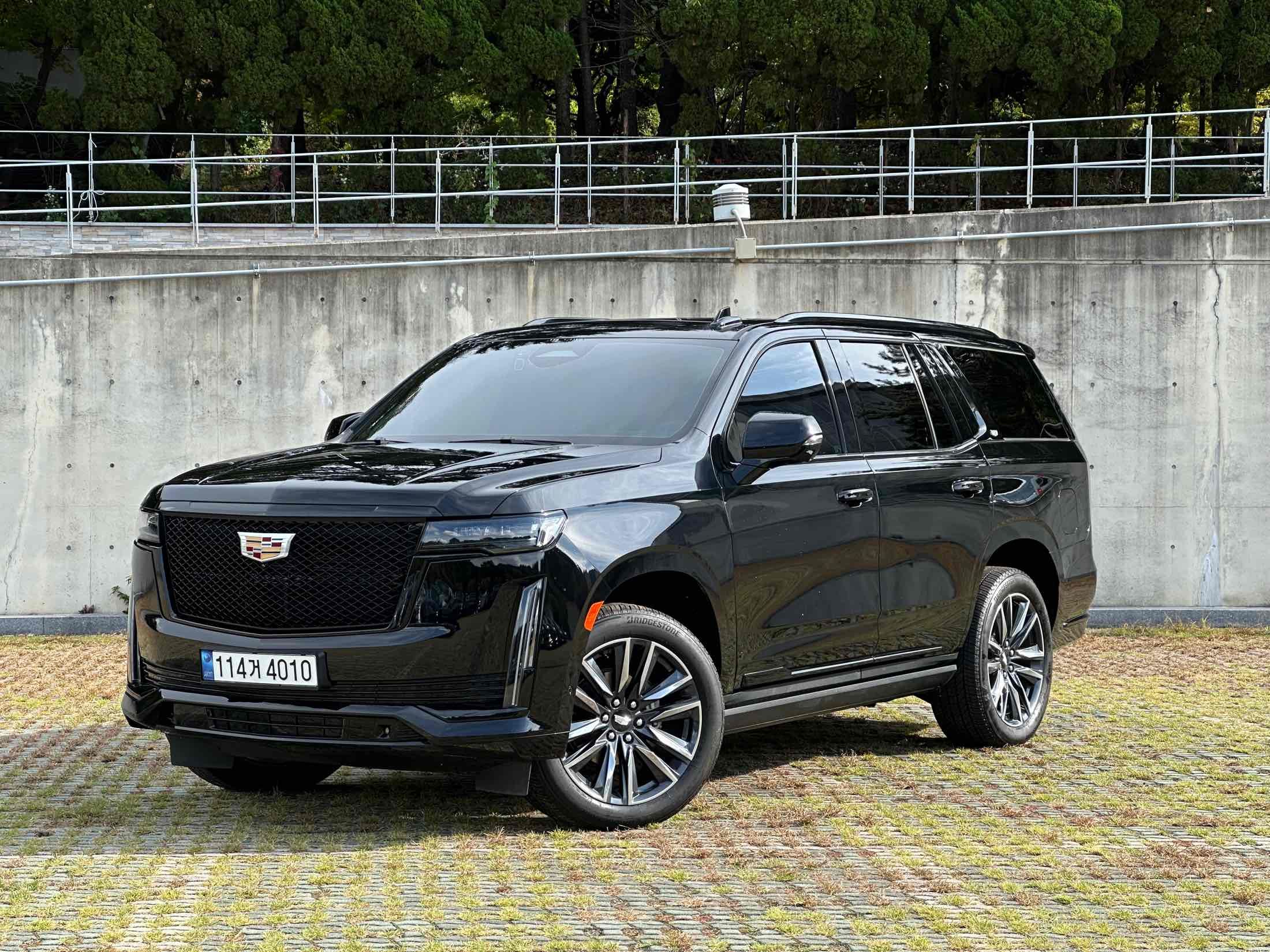 CADILLAC ESCALADE 2021
