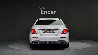 MERCEDES BENZ E-CLASS W213 2019