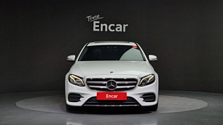 MERCEDES BENZ E-CLASS W213 2019