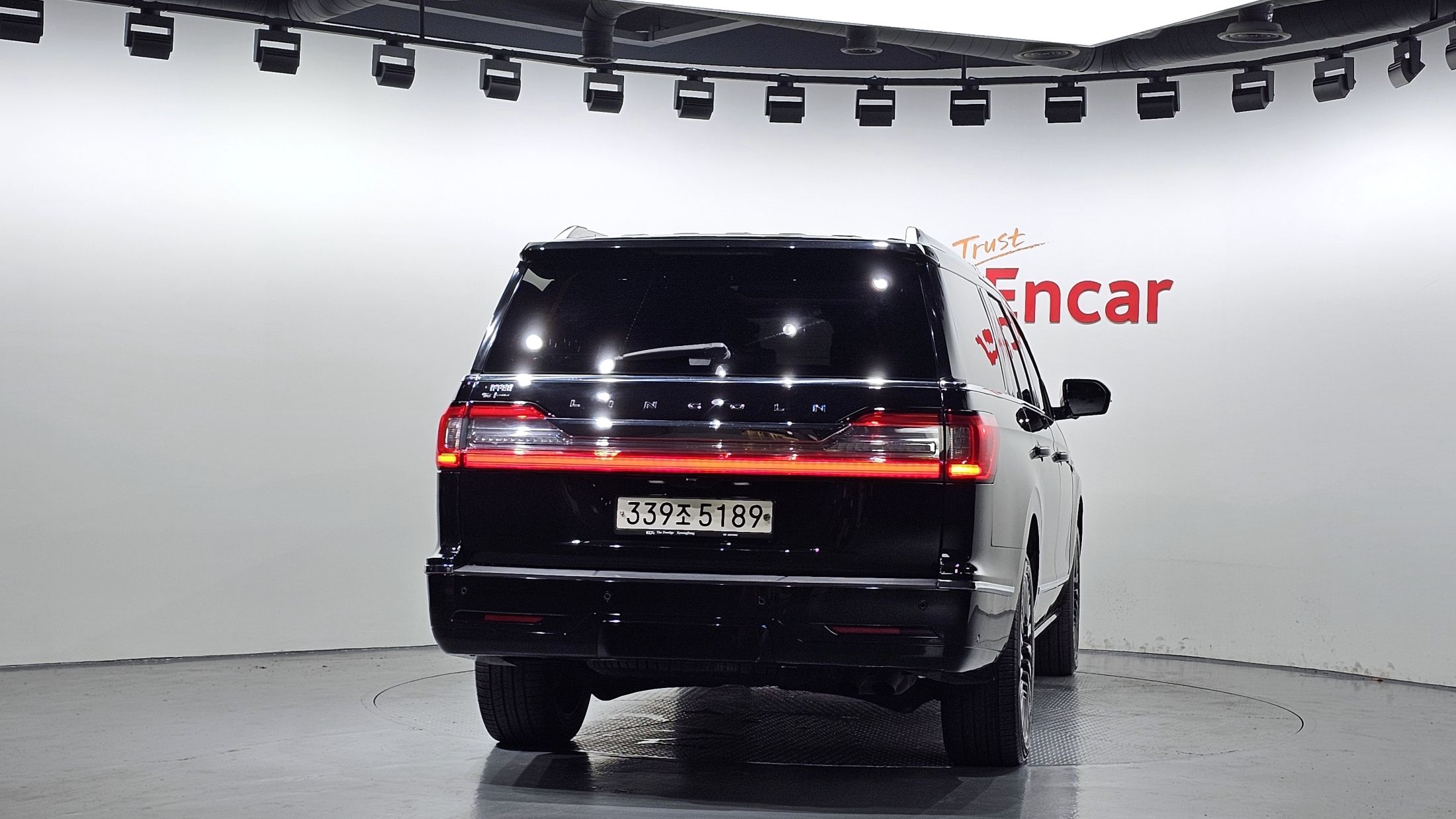 LINCOLN NAVIGATOR