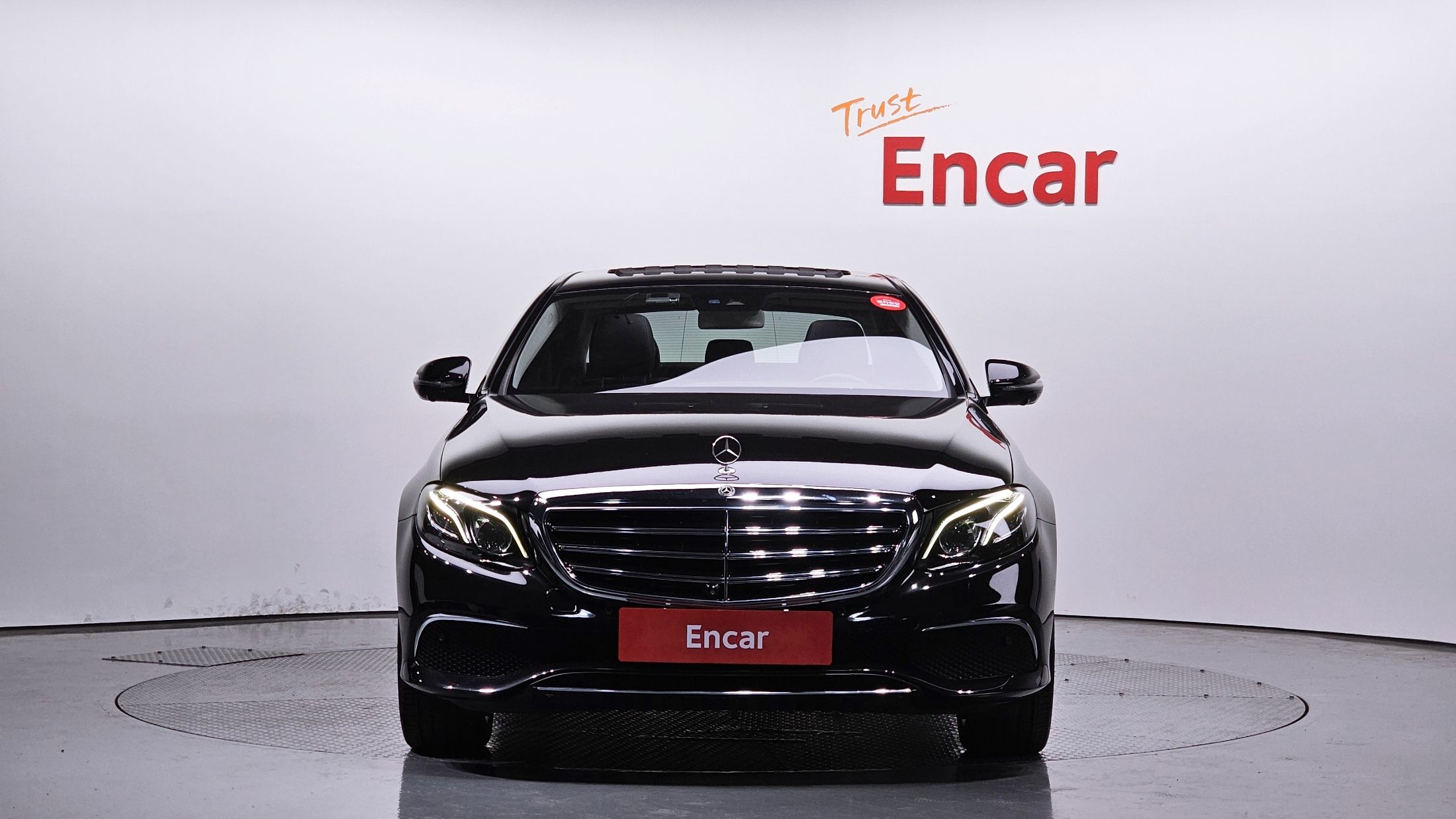 MERCEDES BENZ E-CLASS W213 2018