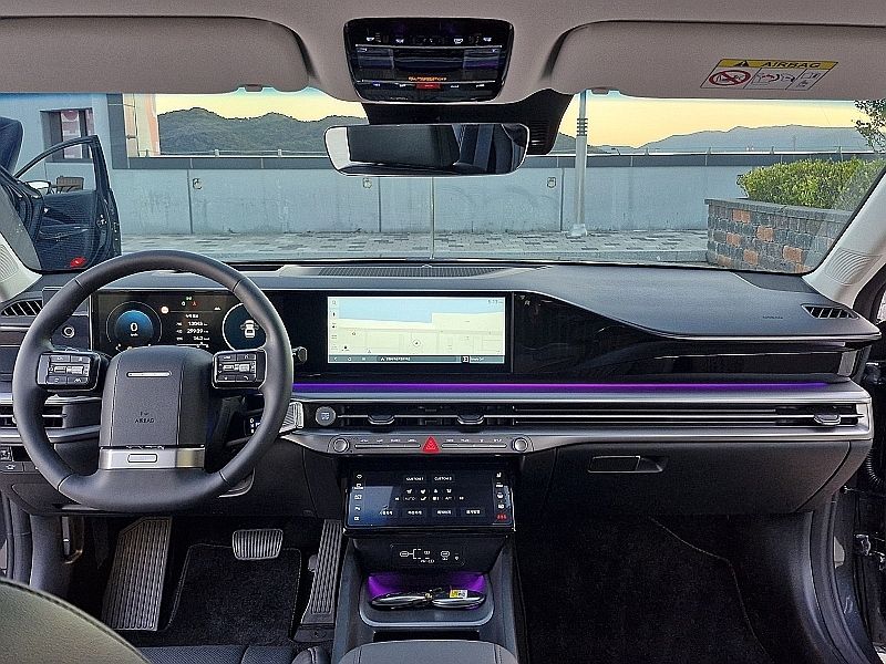 HYUNDAI GRANDEUR GN7 2023