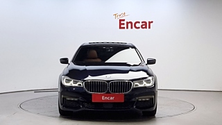 BMW 7-SERIES G11 2017