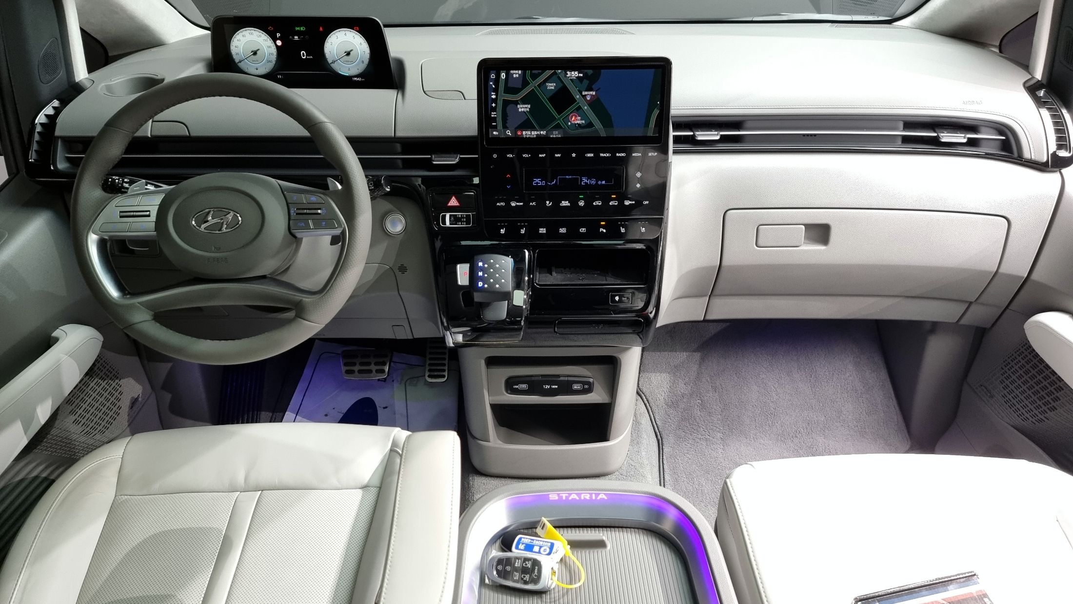 HYUNDAI STARIA 2021