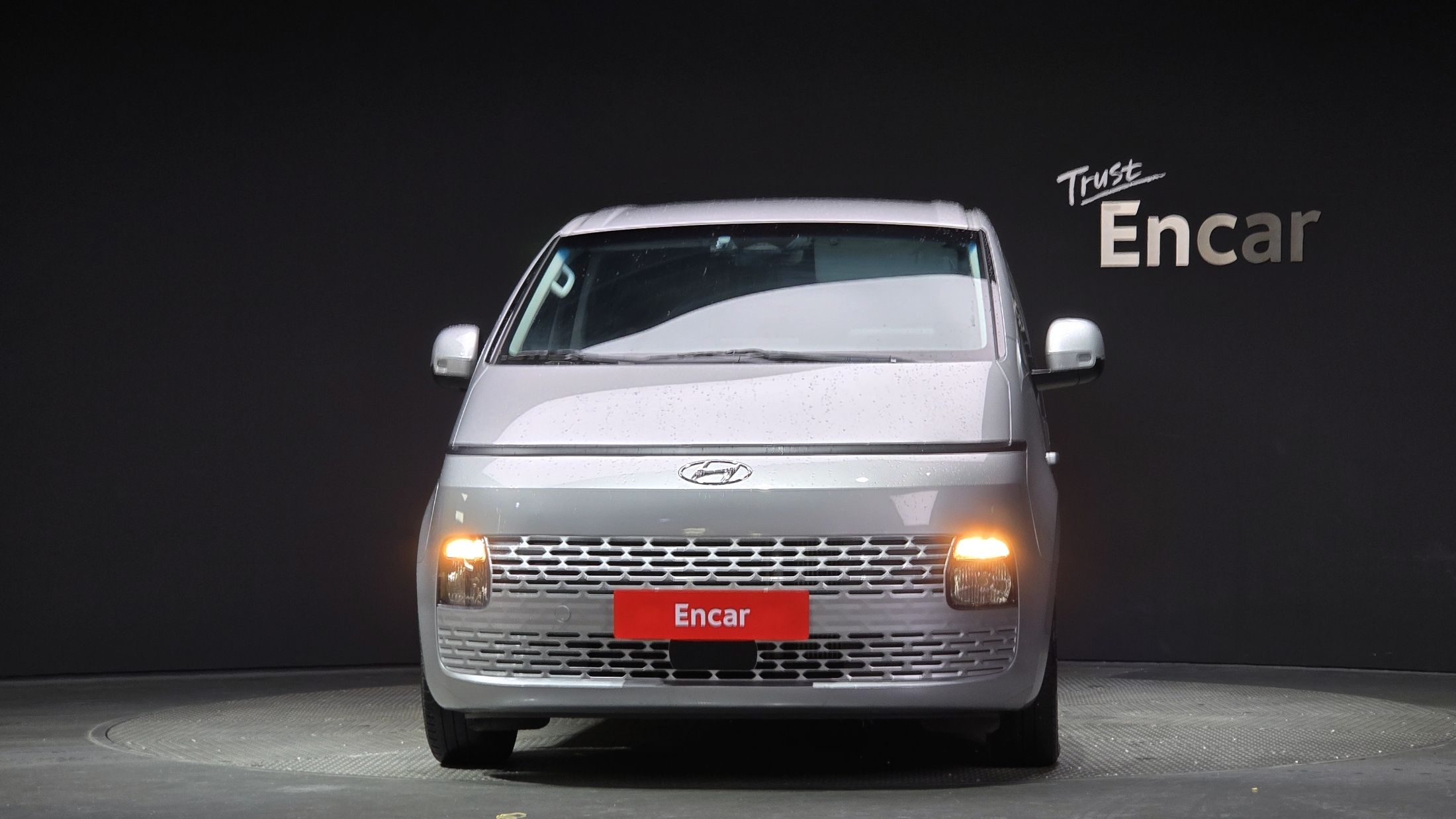 HYUNDAI STARIA 2022