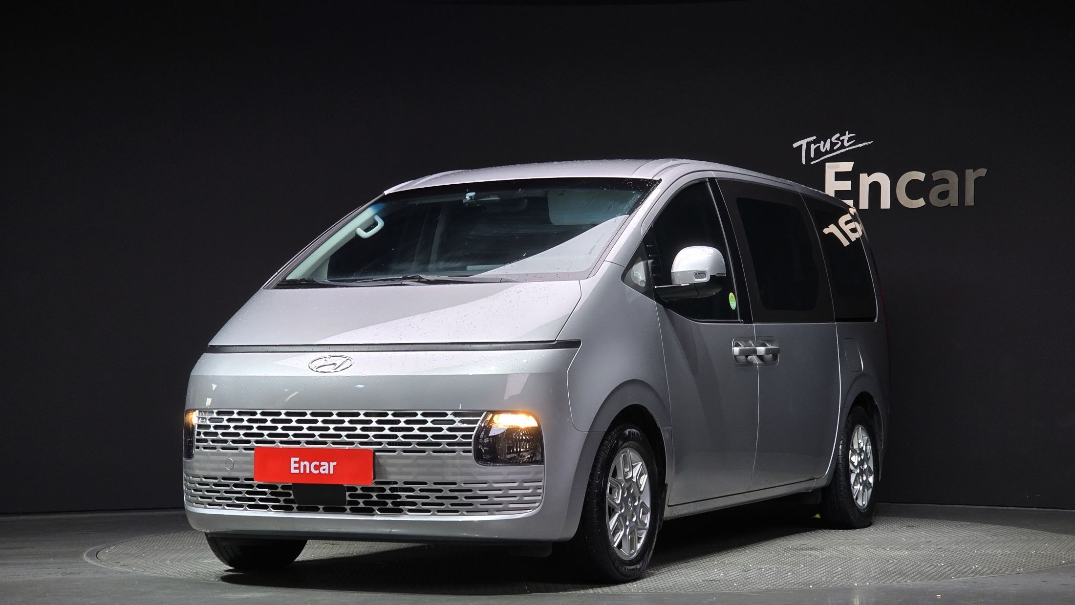 HYUNDAI STARIA 2022