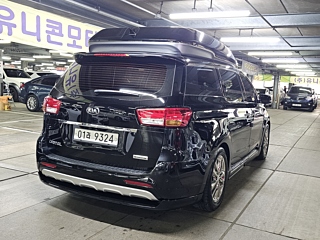 KIA CARNIVAL 2017