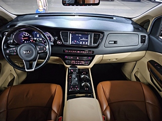 KIA CARNIVAL 2017