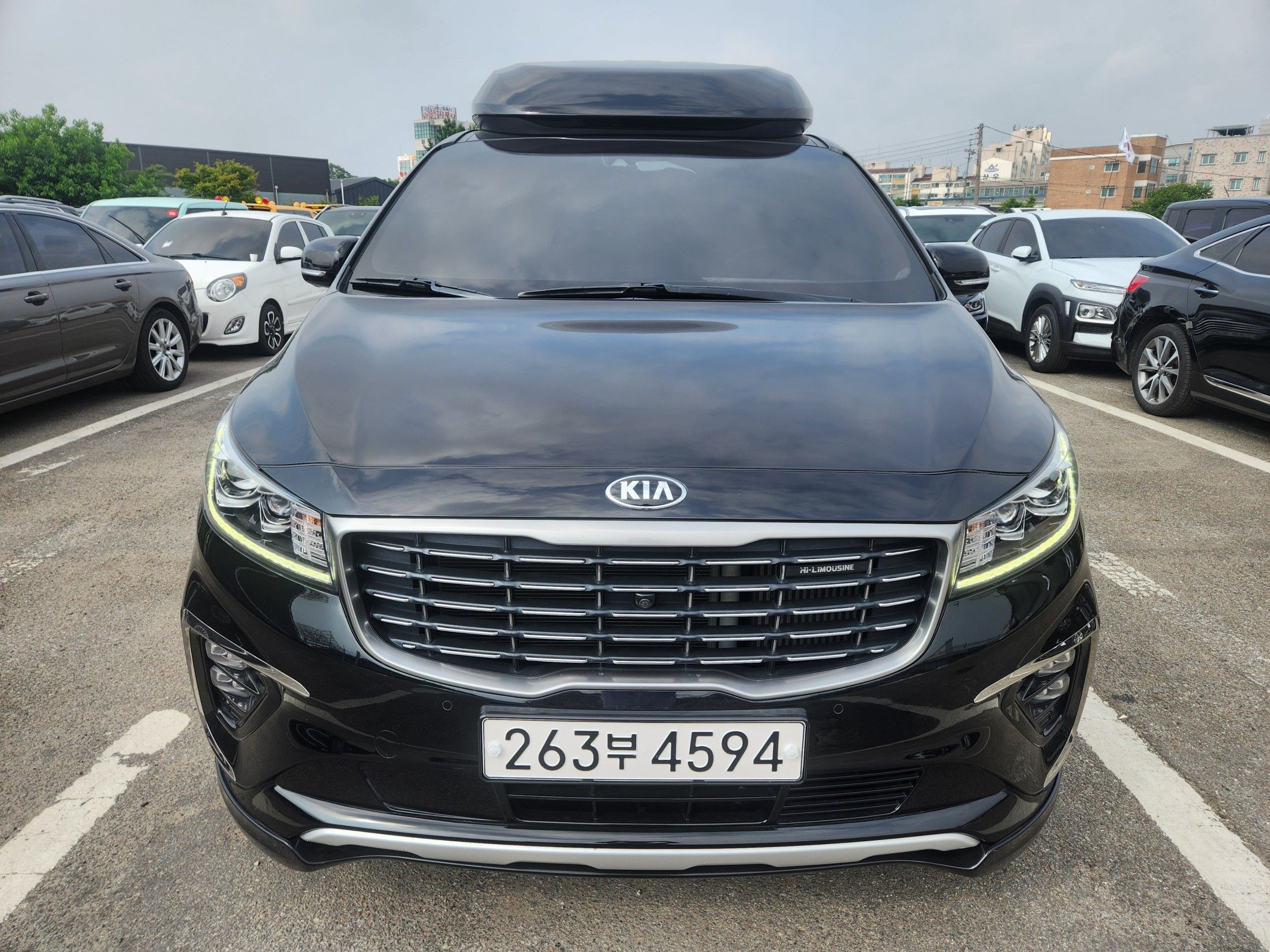 KIA CARNIVAL