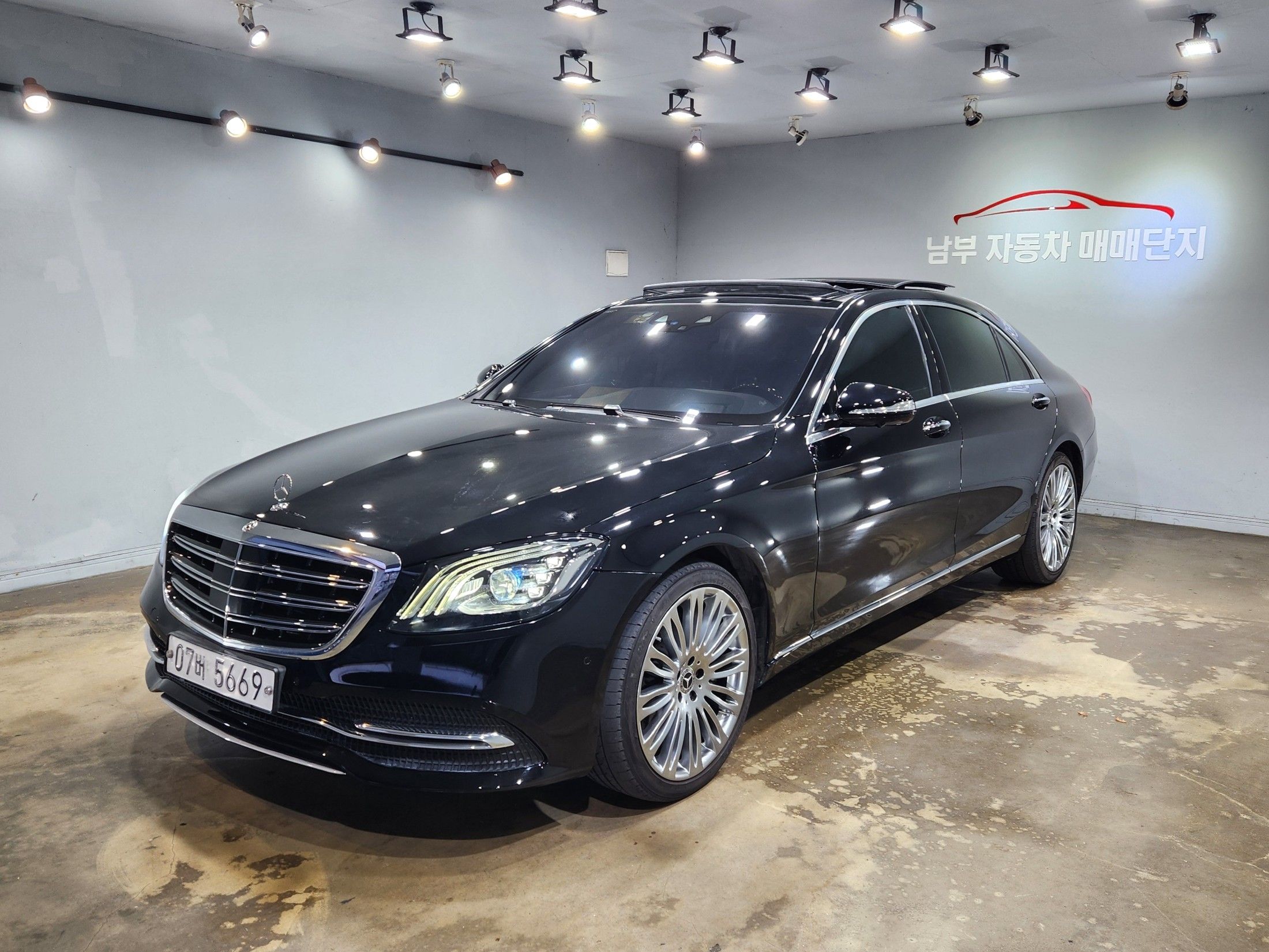 MERCEDES BENZ S-CLASS W222 2019