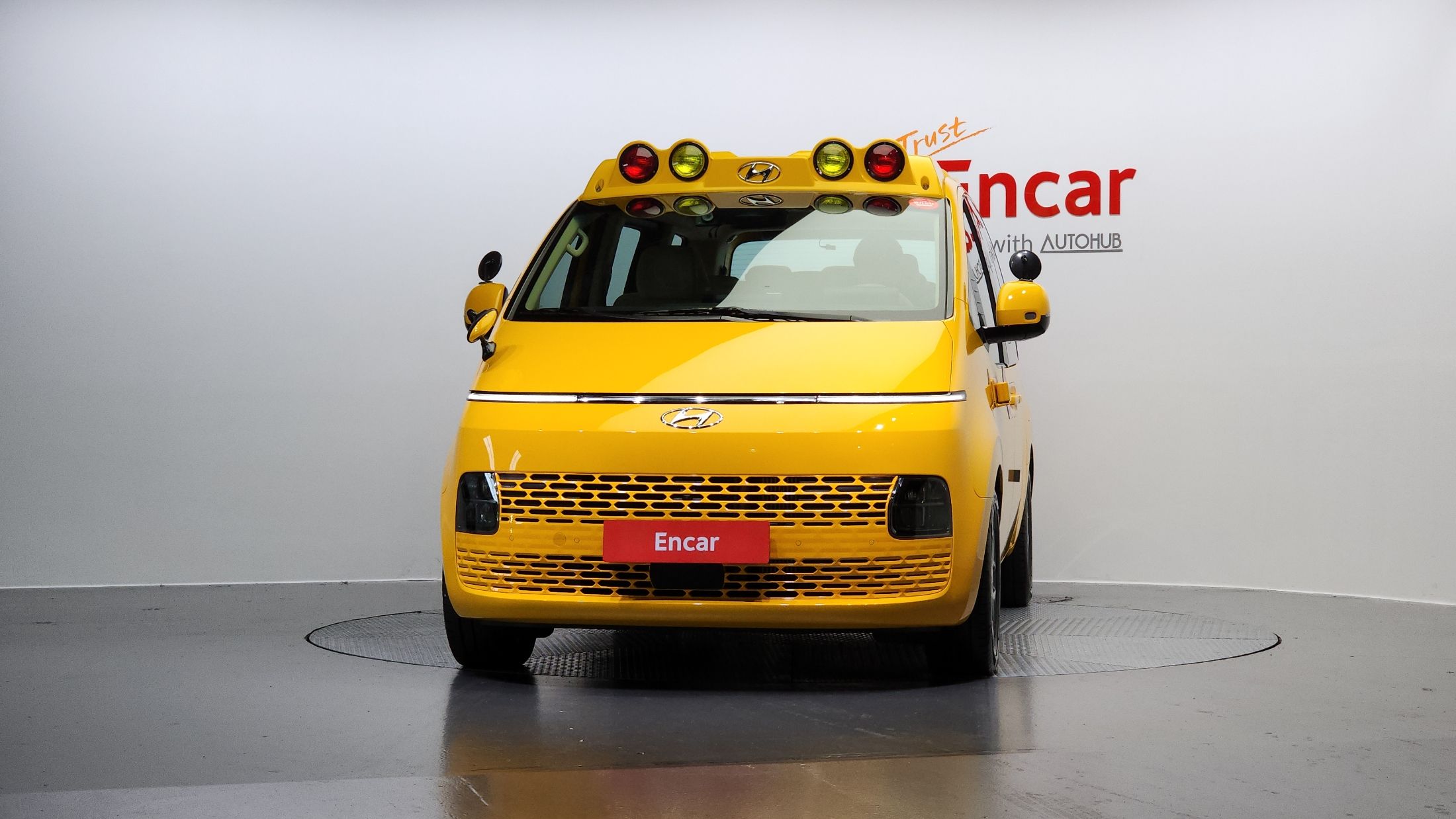 HYUNDAI STARIA 2023