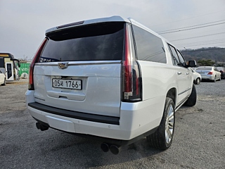CADILLAC ESCALADE 2018