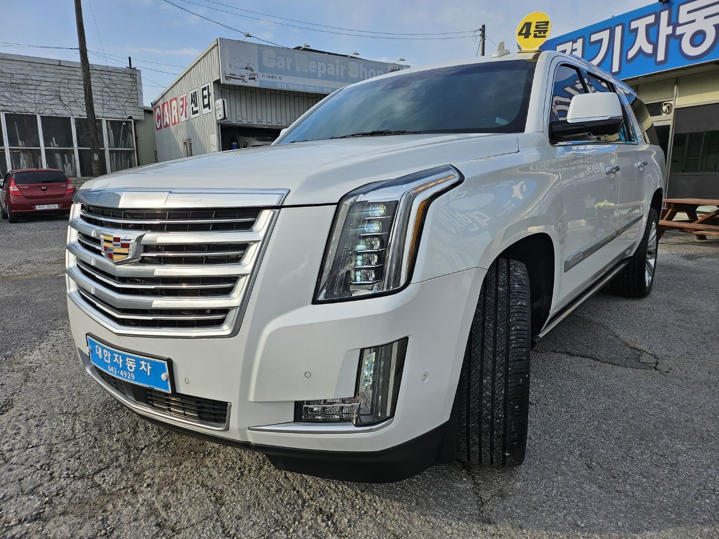 CADILLAC ESCALADE 2018