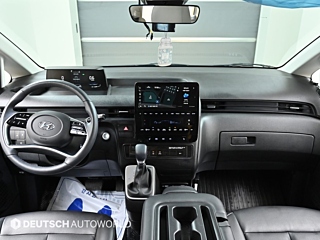 HYUNDAI STARIA 2023