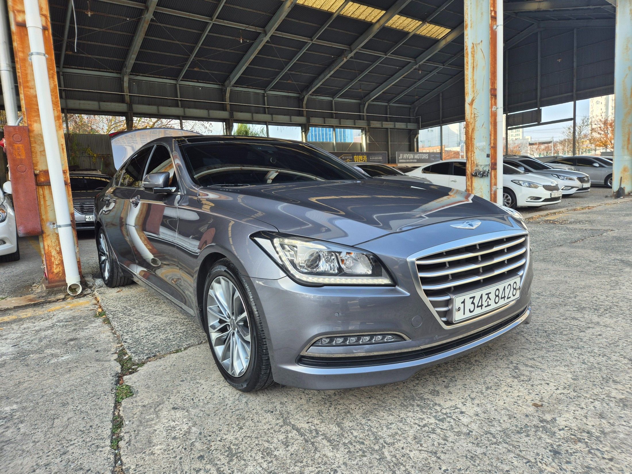 HYUNDAI GENESIS DH 2016
