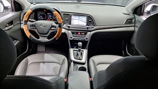 HYUNDAI AVANTE AD 2016