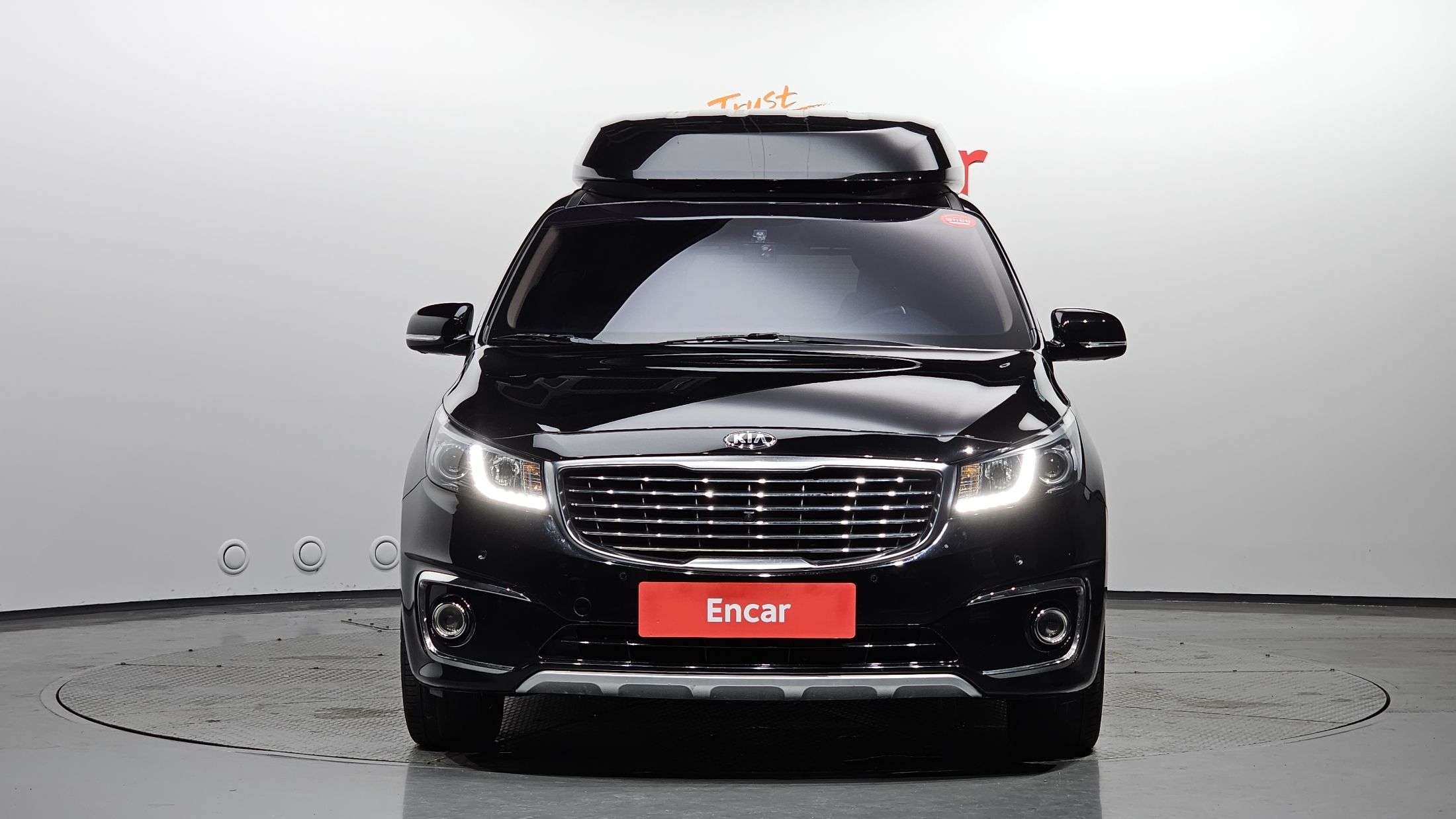 KIA CARNIVAL 2017