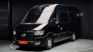 HYUNDAI SOLATI  15 Seater 2018