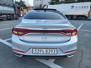 HYUNDAI GRANDEUR IG 2017