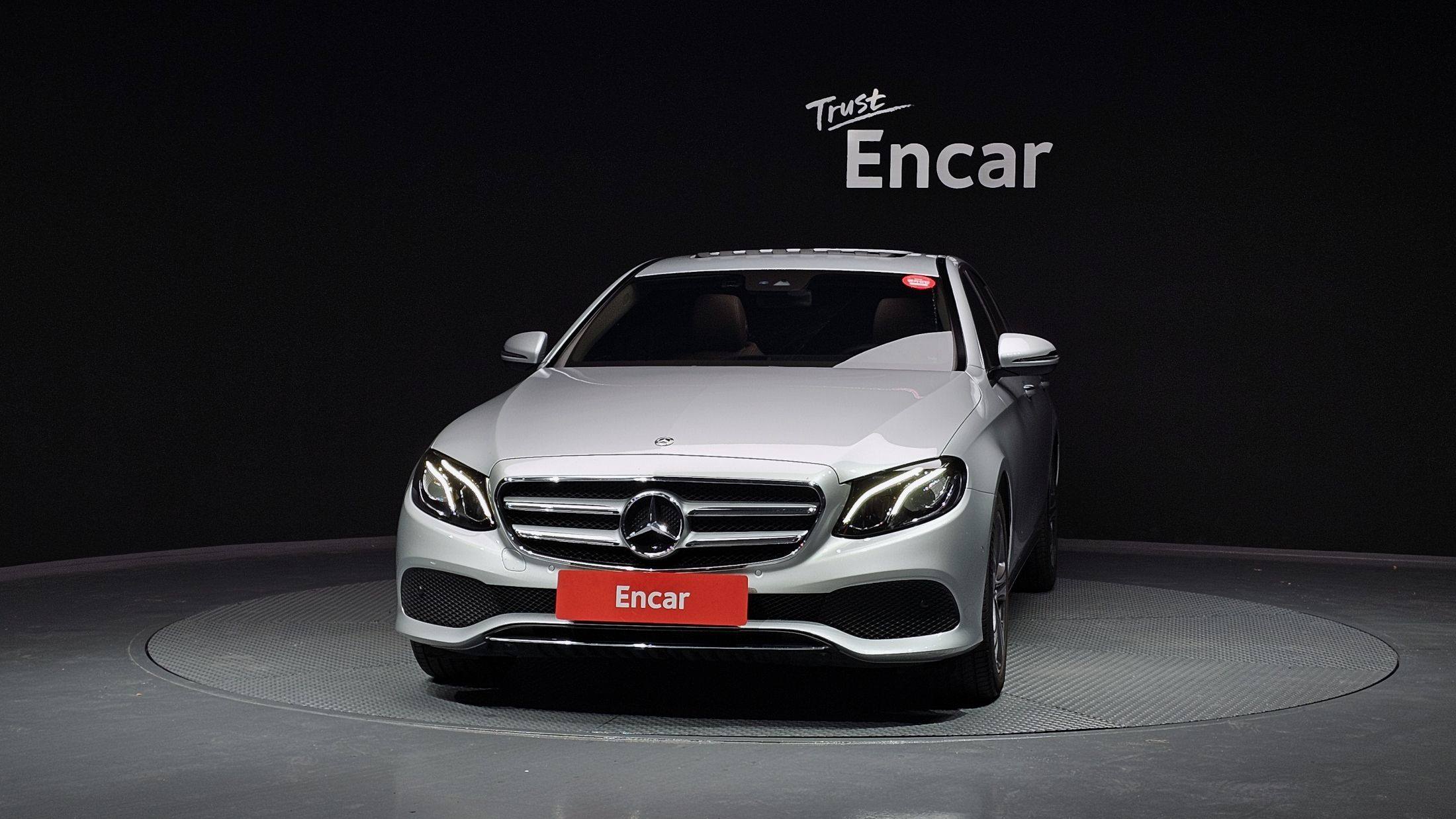 MERCEDES BENZ E-CLASS W213 2019