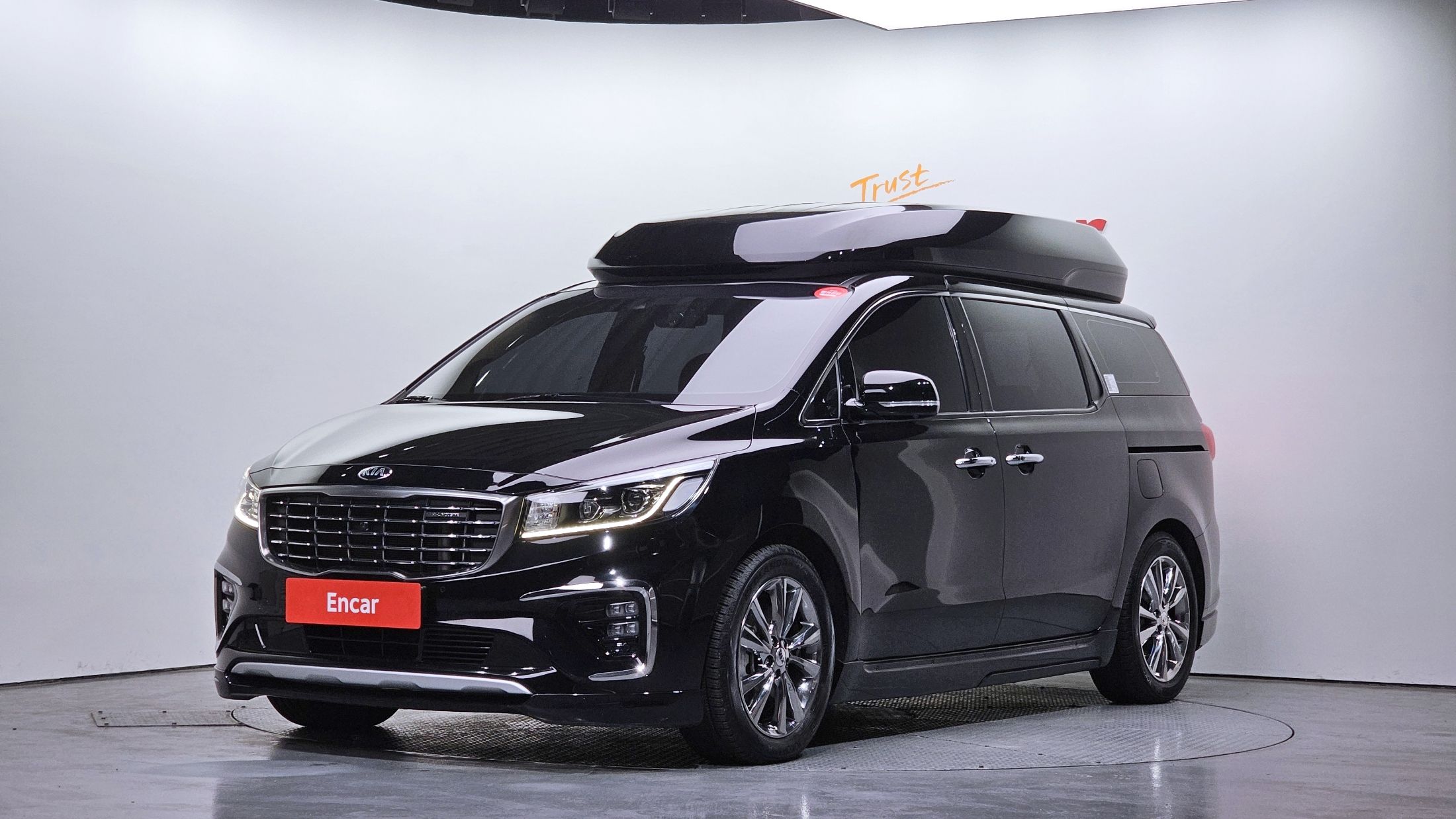 KIA CARNIVAL 2019