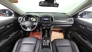 SAMSUNG QM6 2020