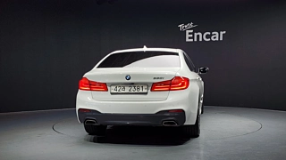 BMW 5-SERIES G30 2018
