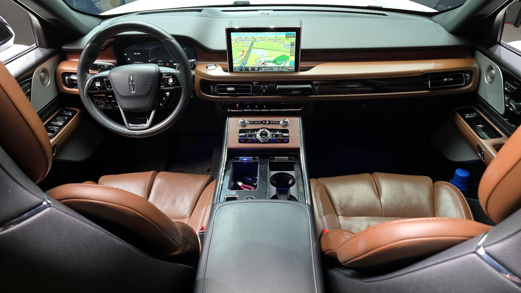 LINCOLN AVIATOR
