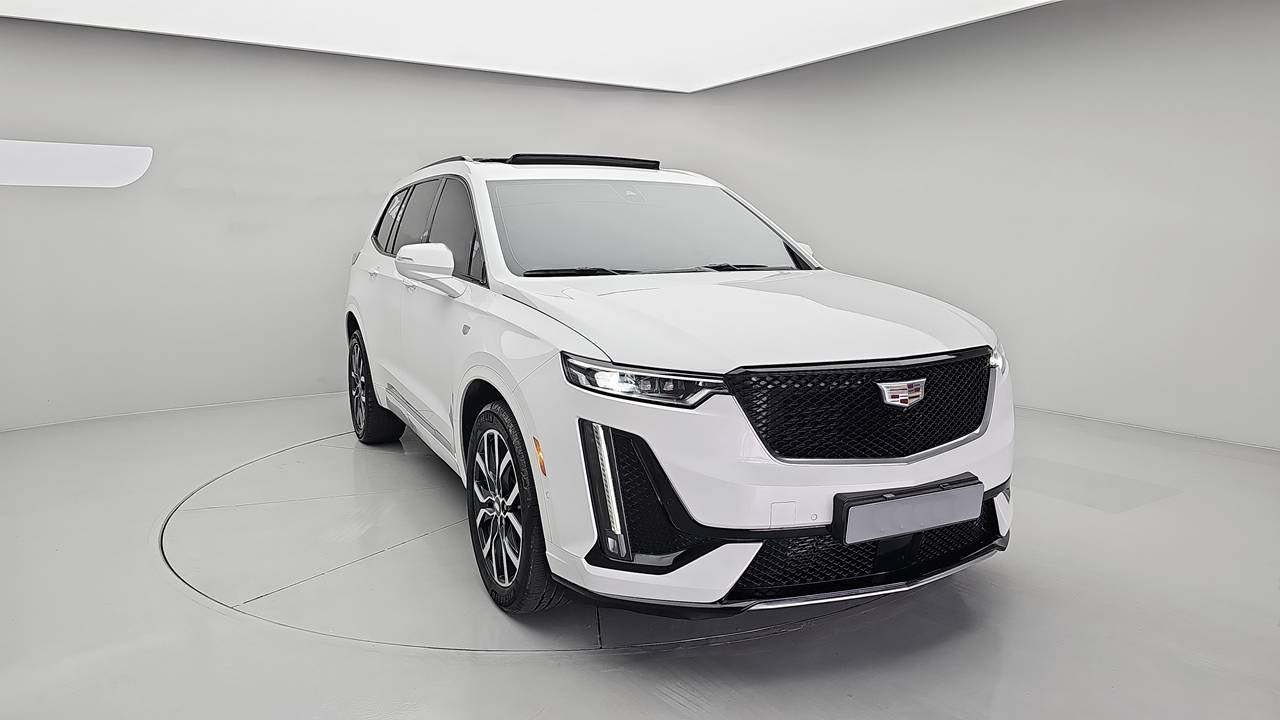 CADILLAC XT6