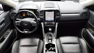 SAMSUNG QM6 2023