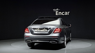 MERCEDES BENZ E-CLASS W213 2017
