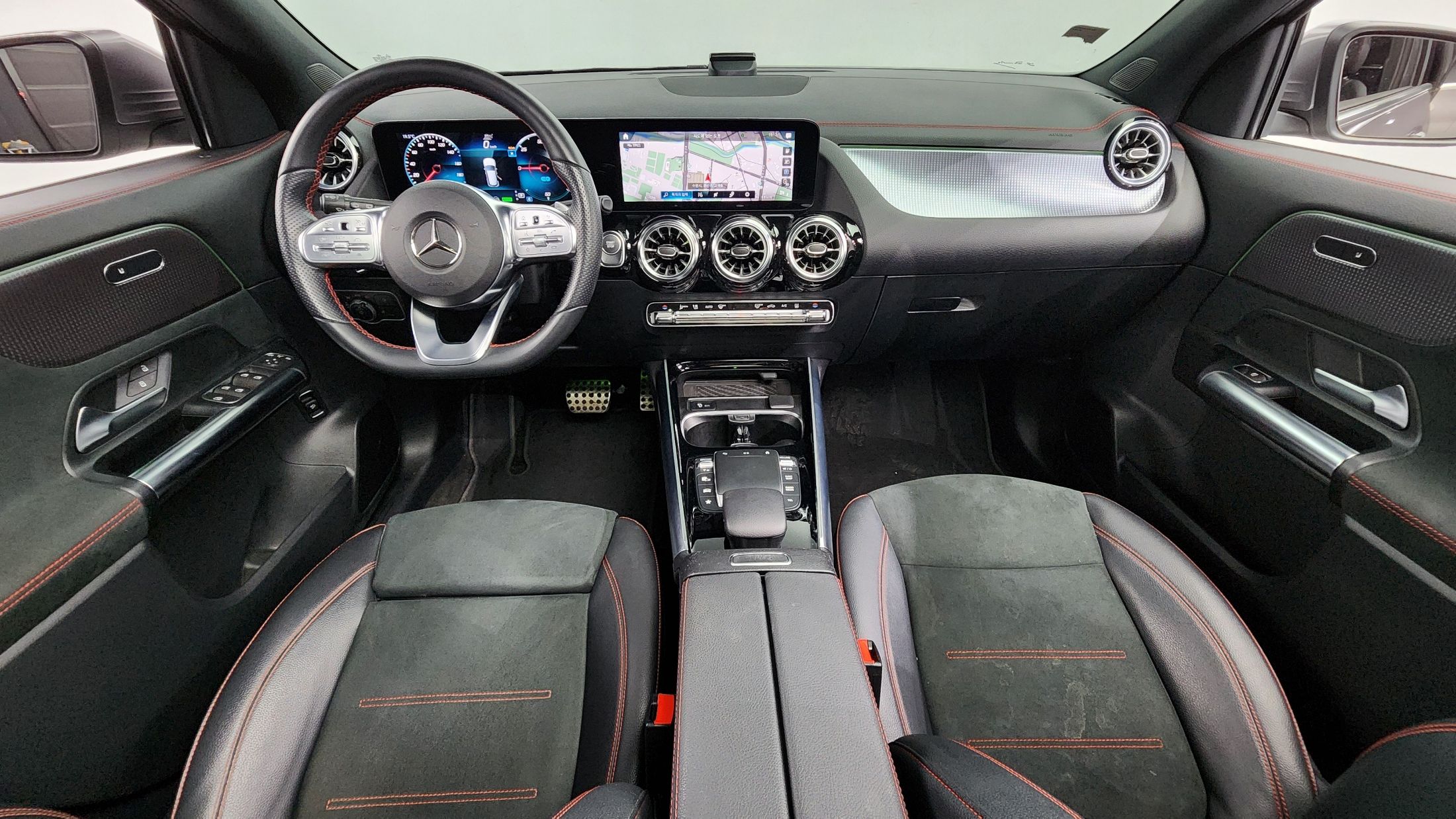 MERCEDES BENZ EQA H243
