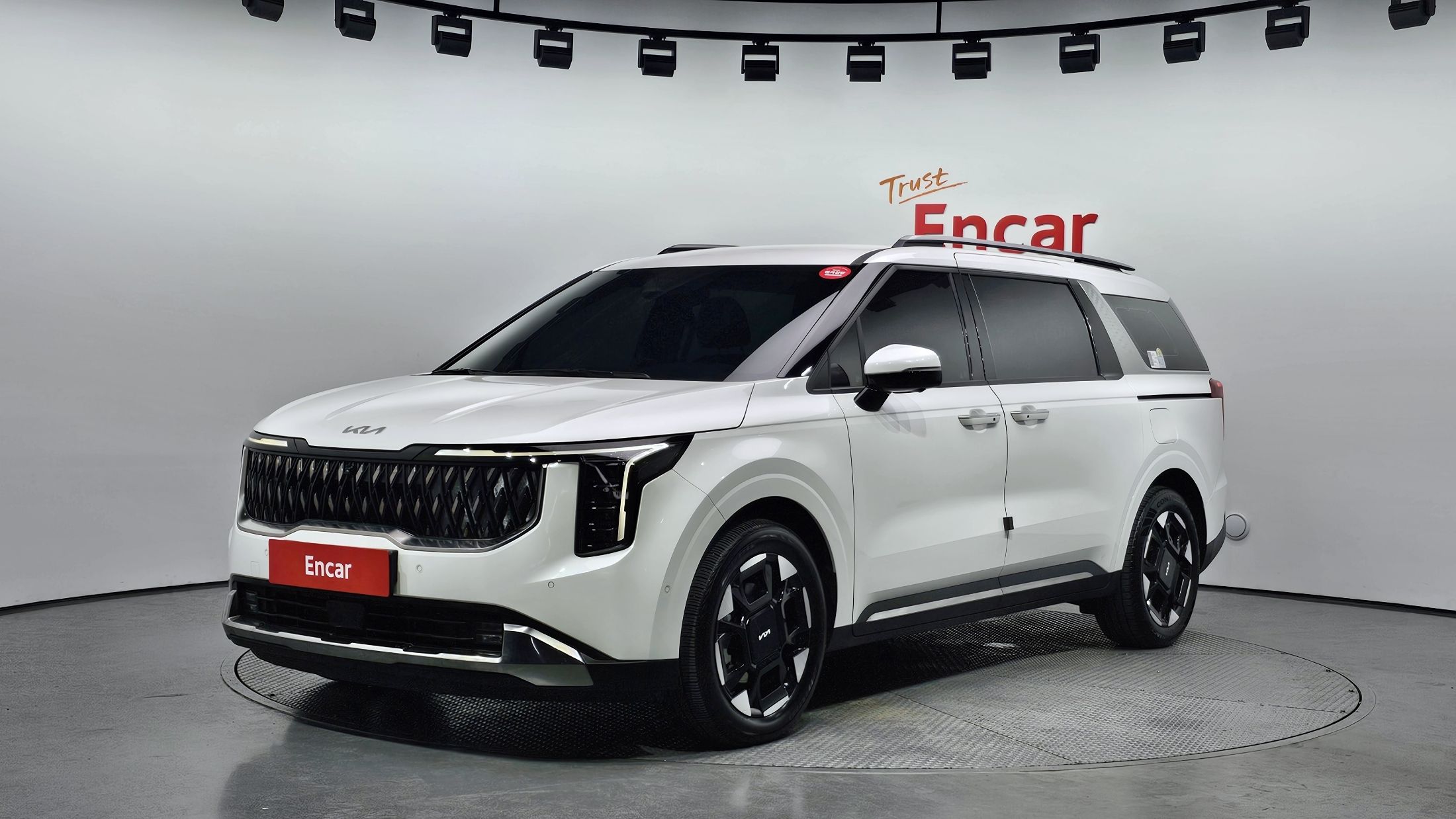 KIA CARNIVAL 2024
