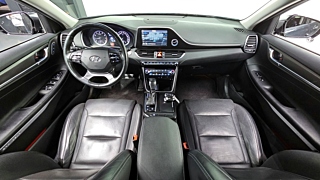 HYUNDAI GRANDEUR IG 2017
